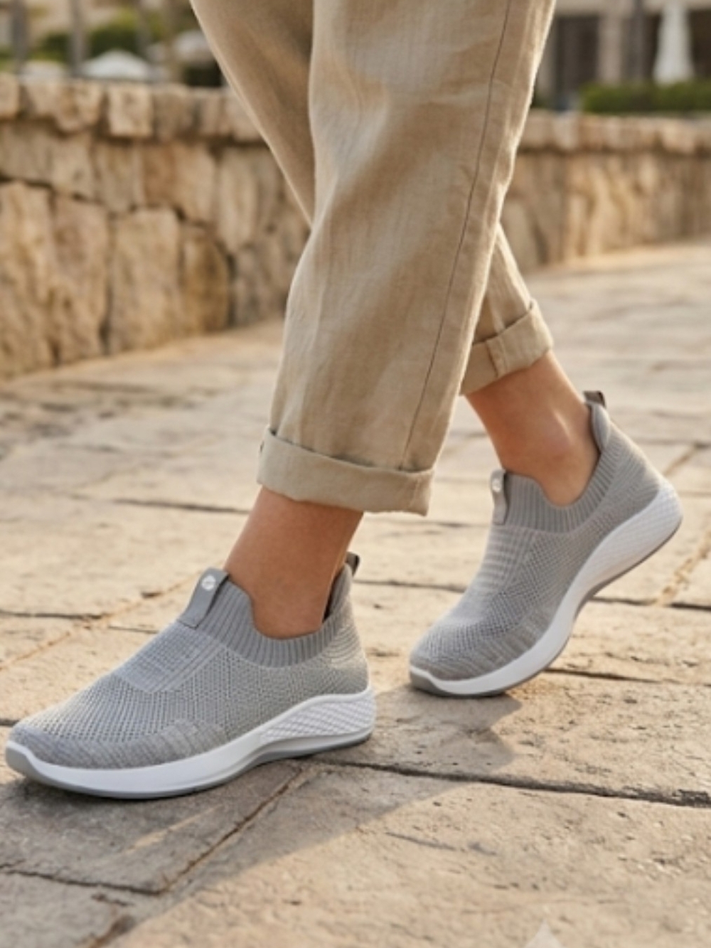 Tommy Bahama Grey Knit Slip On Sneakers Womens Size 9.5 Walking Shoes
